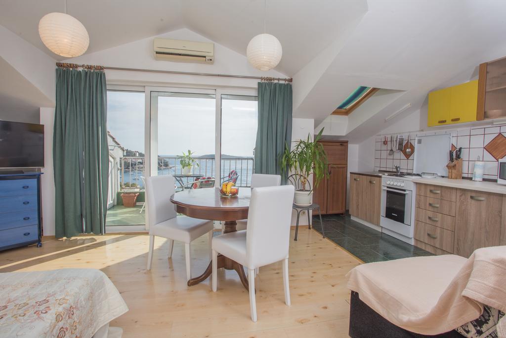 Hvar Island Apartment Lili المظهر الخارجي الصورة